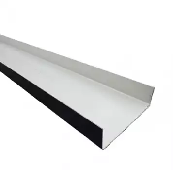 U-Profil rückseiten fotografiert – feuerverzinktes Stahlblech mit nicht beschichteten Schnittkanten